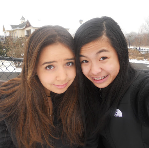 Emily Hoang Photo 7
