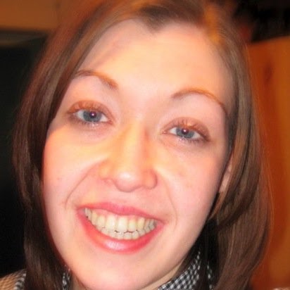 Laura Daly Photo 19