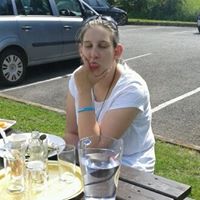 Shelly Davies Photo 31