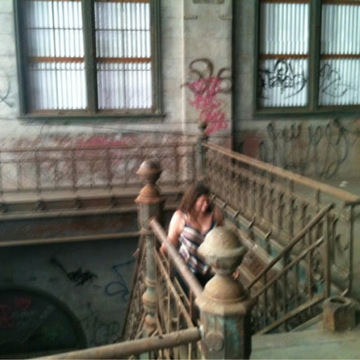 Jacqueline Mills Photo 14