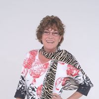 Diana Doyle Photo 32