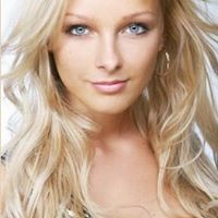 Angela Gruber Photo 9
