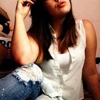 Ashleigh Moore Photo 14