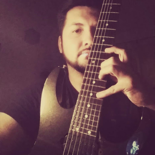 Oscar Mendez Photo 27