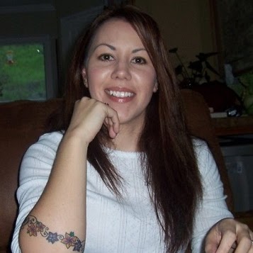 Lisa Caputo Photo 17
