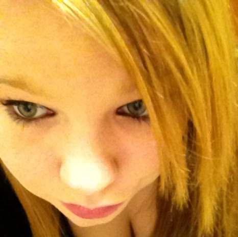 Courtney England Photo 5