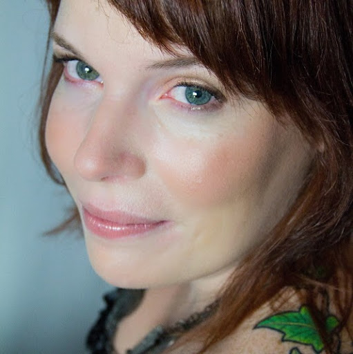 Andrea Harvey Photo 23