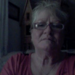Linda Putnam Photo 6