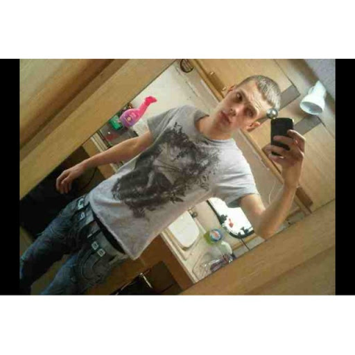 Dan Roe Photo 16