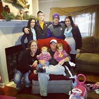 Angie Reynolds Photo 32