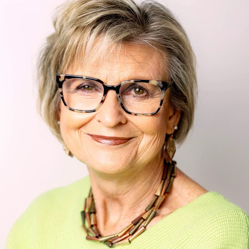 Renee Evans Photo 19