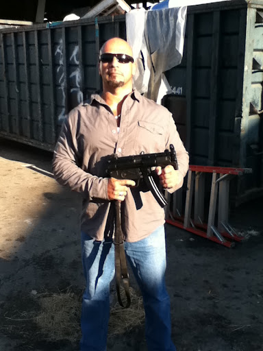 Eric Gomez Photo 31