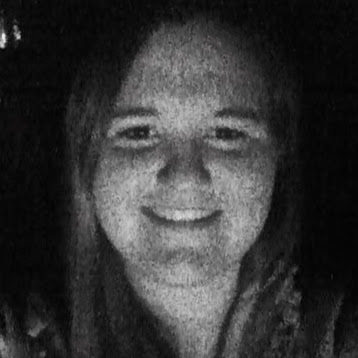 Leah Warner Photo 14