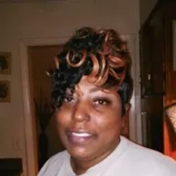 Tamika Robinson Photo 17