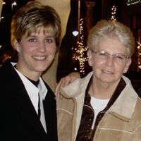 Linda Ward Photo 37