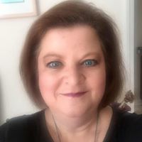 Lynne Campbell Photo 34