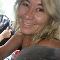 Elizabeth Leger Photo 10