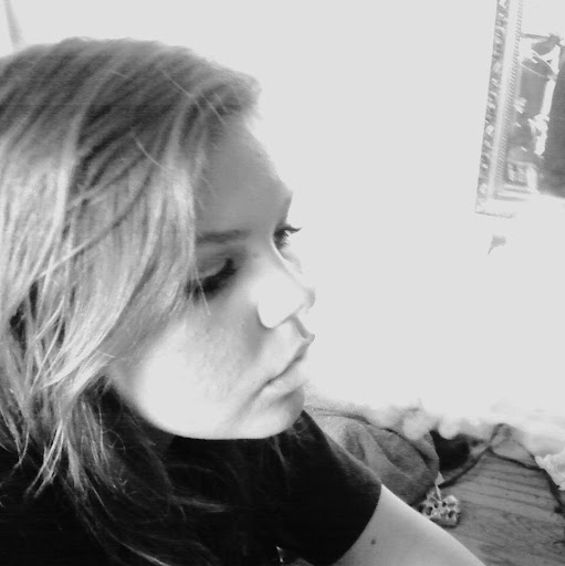 Brittany Bush Photo 32