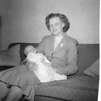 Cynthia Gunn Photo 30