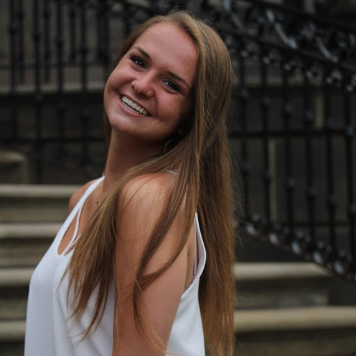 Meghan Richards Photo 6