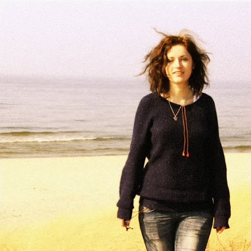 Elizabeth Nash Photo 19