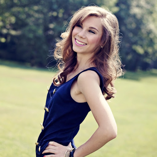 Rachel Reese Photo 15