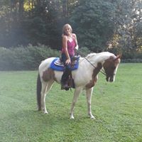 Angela Starkey Photo 31