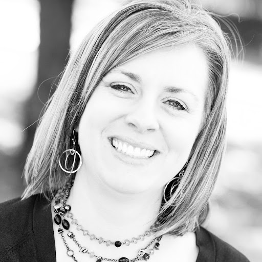 Stephanie Cochran Photo 31