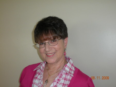Elizabeth Rose Photo 23