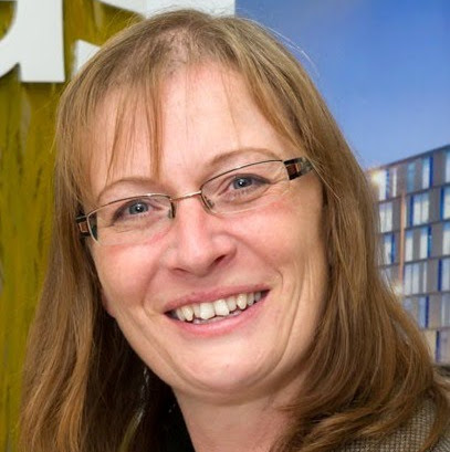 Jane Lewis Photo 23