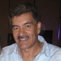 Roberto Gutierrez Photo 27