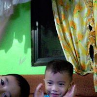 Jennifer Divina Photo 7