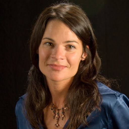 Kristen Wilcox Photo 7
