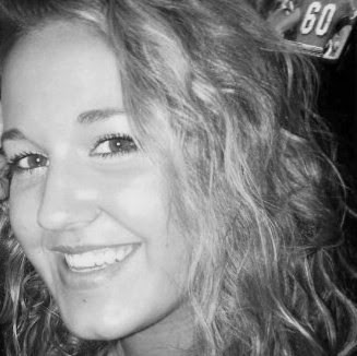 Caitlin Schroeder Photo 4