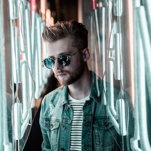 Ben Douglas Photo 40