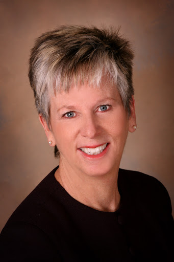 Leslie Merrill Photo 27