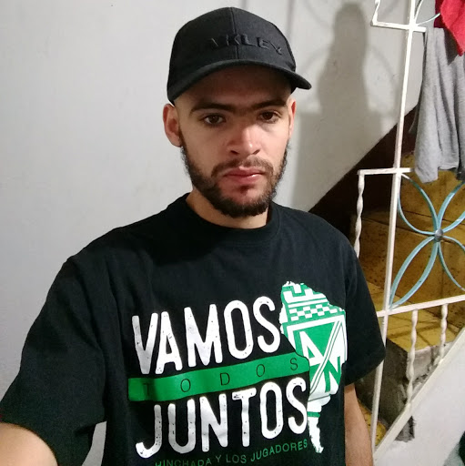 John Velasquez Photo 32