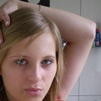 Alexandra Barker Photo 4