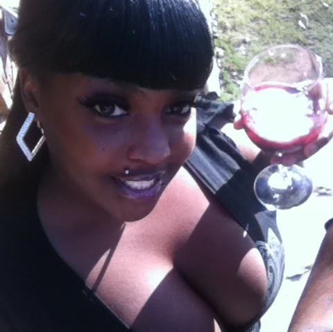 Nicole Colbert Photo 12
