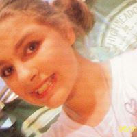 Victoria Daniels Photo 23