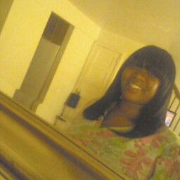 Simone Robinson Photo 14