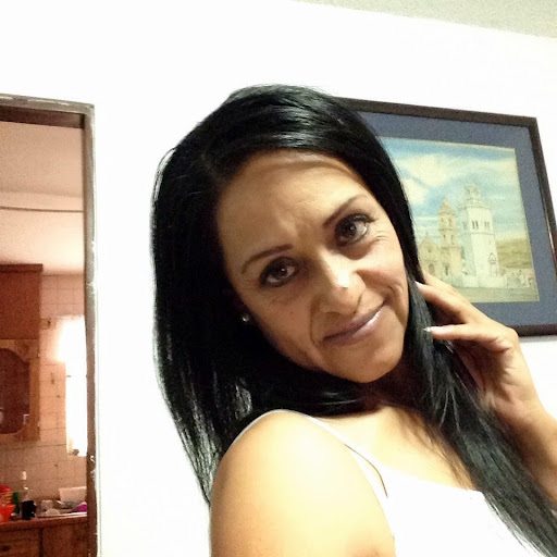Gloria Guerrero Photo 15