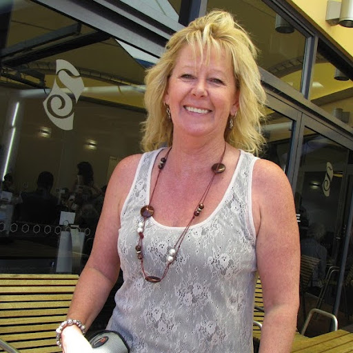 Vicki Hudson Photo 33