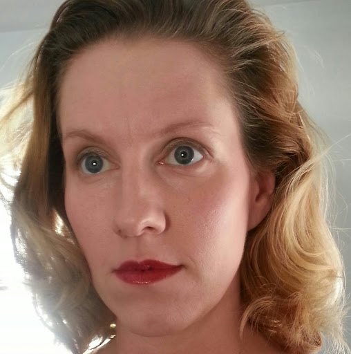 Amy Haines Photo 33