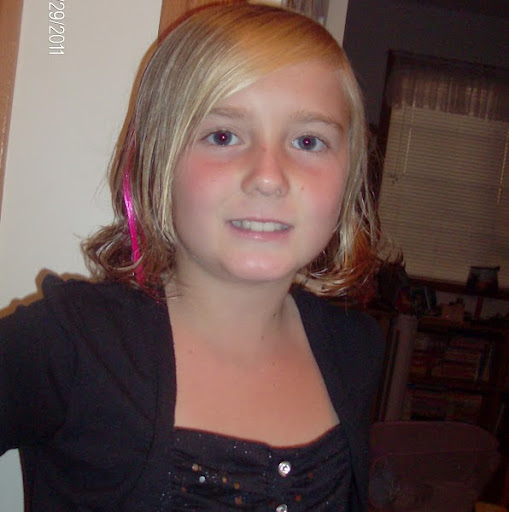 Victoria Mcdonald Photo 7