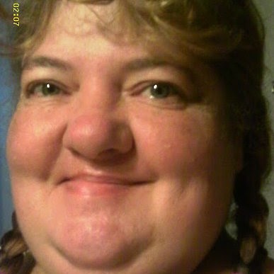 Robin Whitaker Photo 37