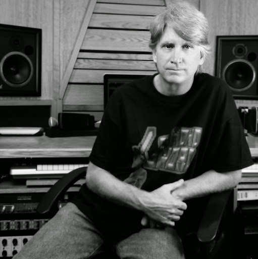 Dwayne Russell Photo 8