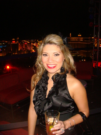 Ana Luna Photo 33
