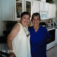 Esther Levy Photo 15