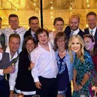 Amy Kearns Photo 29